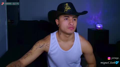 Snapshot of boy_nauthy chatting on 10.17.25 boy_nauthy online show from 10.17.25