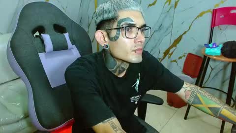 Snapshot of boy_tatto77 chatting on 02.05.26 boy_tatto77 online show from 02.05.26