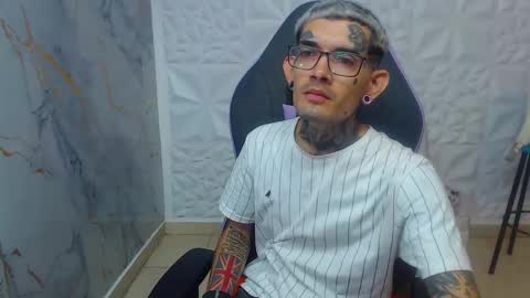 Snapshot of boy_tatto77 chatting on 02.08.26 boy_tatto77 online show from 02.08.26