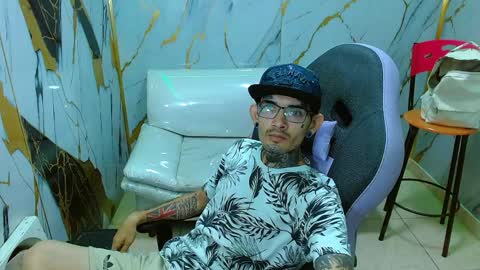 boy_tatto77 online show from 03.31.26