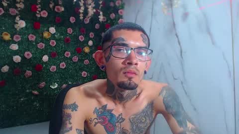 Snapshot of boy_tatto77 chatting on 04.29.26 boy_tatto77 online show from 04.29.26