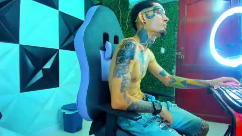 Snapshot of boy_tatto77 chatting on 05.24.26 boy_tatto77 online show from 05.24.26
