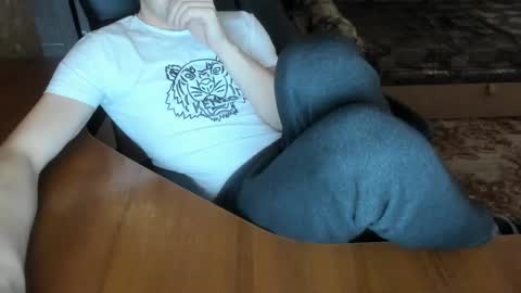 Snapshot of boyapollon chatting on 12.06.24 BoyApollon online show from 12.06.24