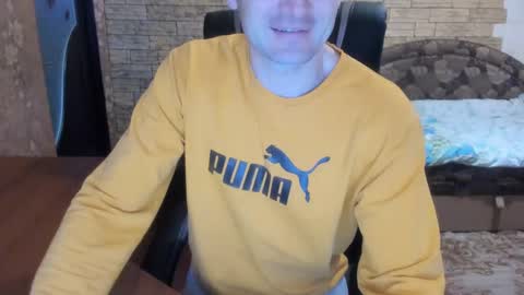 Snapshot of boyapollon chatting on 12.11.24 BoyApollon online show from 12.11.24