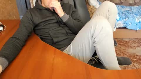 Snapshot of boyapollon chatting on 11.16.25 BoyApollon online show from 11.16.25