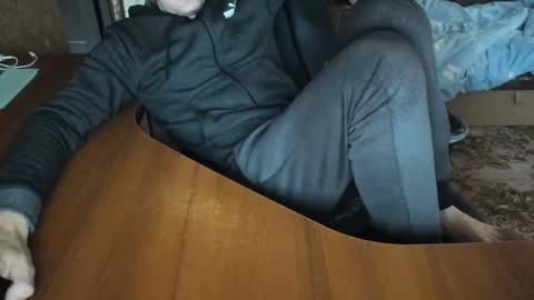 Snapshot of boyapollon chatting on 11.21.25 BoyApollon online show from 11.21.25