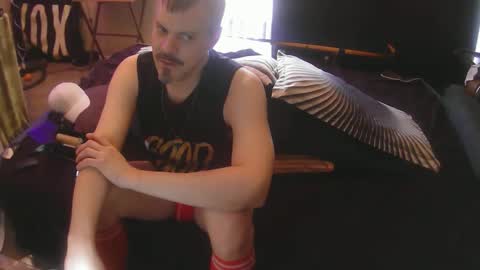 Snapshot of boyblond36 chatting on 02.26.25 Slutty Stud online show from 02.26.25