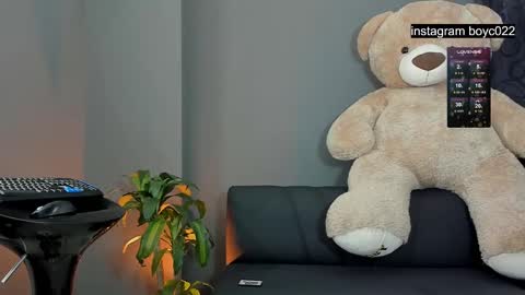 boyc02_ online show from 02.14.25