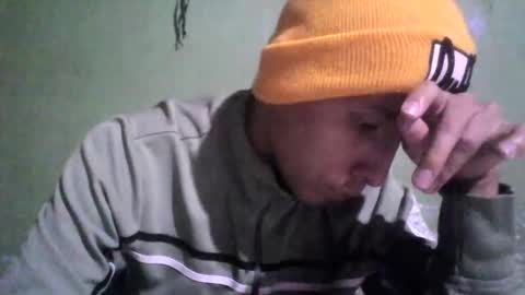 Snapshot of boycumlatino21 chatting on 01.05.25 Boy online show from 01.05.25