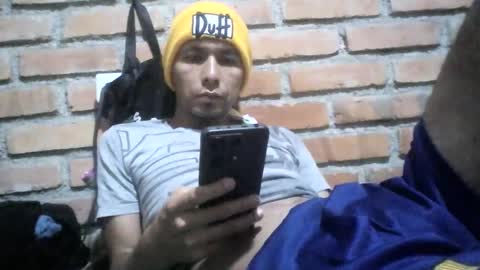 Snapshot of boycumlatino21 chatting on 01.10.25 Boy online show from 01.10.25