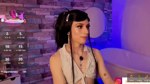 Snapshot of boyfox_tay chatting on 12.20.25 boyfox_tay online show from 12.20.25