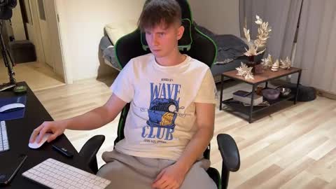 Snapshot of boykik chatting on 12.15.24 Eddie online show from 12.15.24