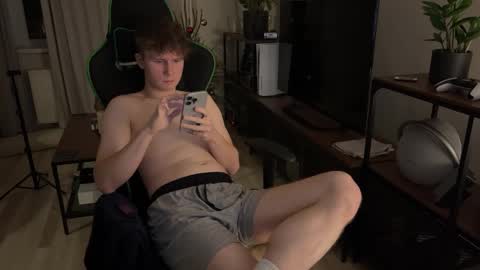 Snapshot of boykik chatting on 01.15.25 Eddie online show from 01.15.25