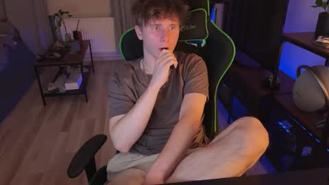 Snapshot of boykik chatting on 02.21.25 Eddie online show from 02.21.25