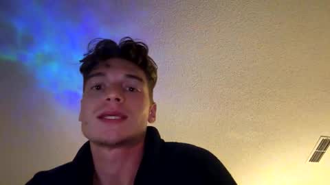 Snapshot of boynekstdoorr chatting on 10.04.25 boynekstdoorr online show from 10.04.25