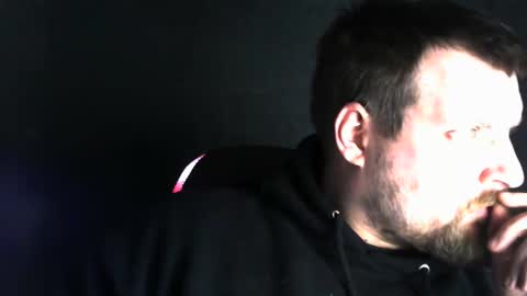 Snapshot of boynextdoooooor chatting on 11.26.25 boynextdoooooor online show from 11.26.25