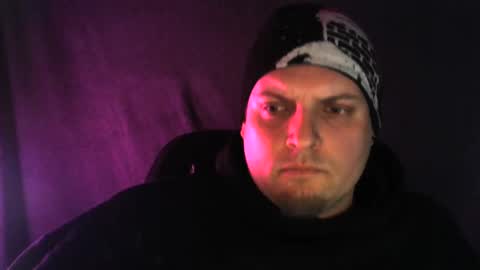 Snapshot of boynextdoooooor chatting on 11.28.25 boynextdoooooor online show from 11.28.25