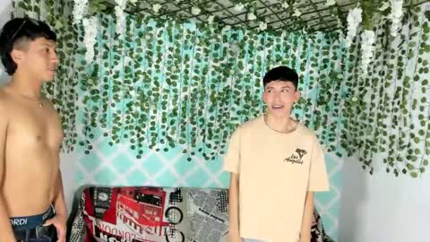 Snapshot of boys4hot_777 chatting on 02.14.25 boys4hot_777 online show from 02.14.25