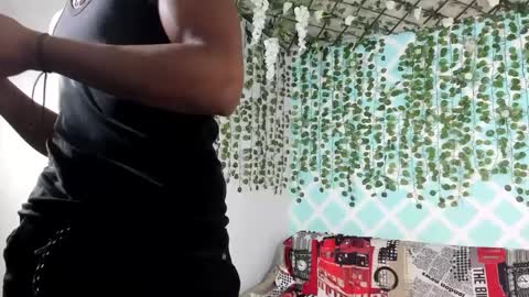 Snapshot of boys4hot_777 chatting on 03.06.25 boys4hot_777 online show from 03.06.25