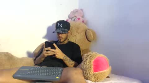 Snapshot of boyzac_ chatting on 06.03.26 boyzac_ online show from 06.03.26