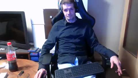 Snapshot of bponie1 chatting on 12.29.24 bponie1 online show from 12.29.24