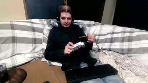 Snapshot of bponie1 chatting on 09.17.25 bponie1 online show from 09.17.25