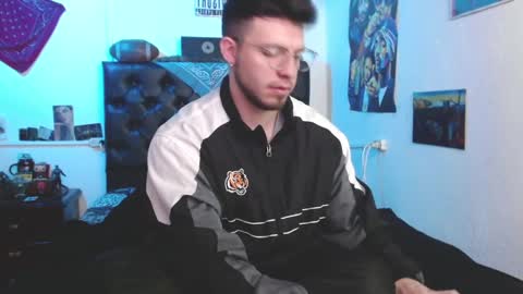 brad hot boy online show from 03.08.25