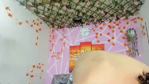 bradboyhot06 online show from 12.16.25