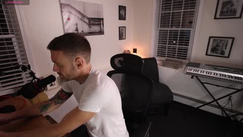 Snapshot of bradbronton chatting on 01.08.25 BradBronton online show from 01.08.25