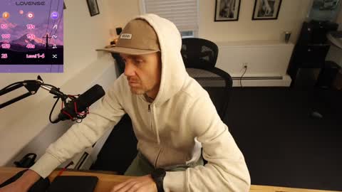 Snapshot of bradbronton chatting on 01.30.25 BradBronton online show from 01.30.25