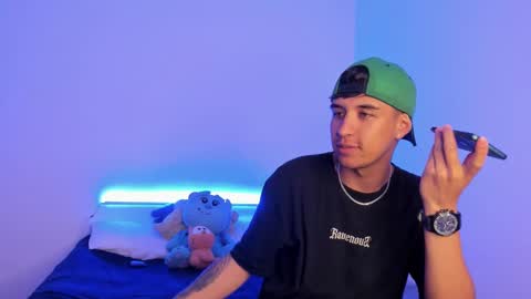 Snapshot of bradlovemma_ chatting on 02.11.25 BradLovEmma online show from 02.11.25