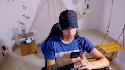 Snapshot of brand_hades chatting on 05.20.26 B R A N D online show from 05.20.26