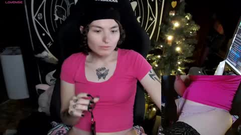 BrandiWRLD999 online show from 12.18.24