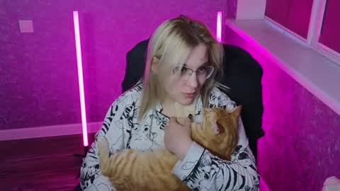 Belle  online show from 01.10.25