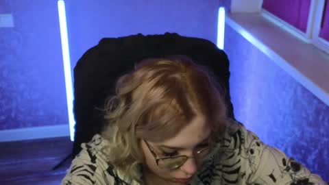 Belle  online show from 01.15.25