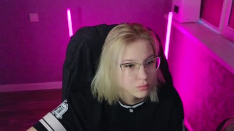 Belle  online show from 01.23.25