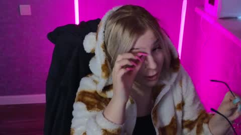 Belle  online show from 01.29.25