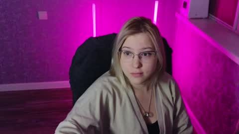 Belle  online show from 02.05.25