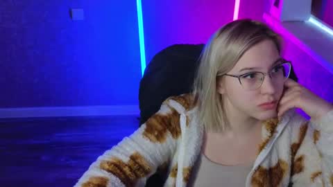 Belle  online show from 02.17.25