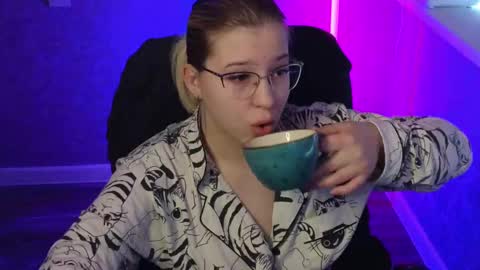 Belle  online show from 03.02.25