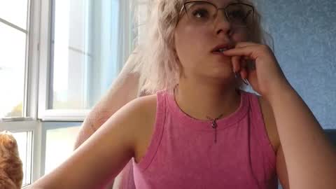 Belle  online show from 09.18.25