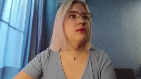 Belle  online show from 10.18.25