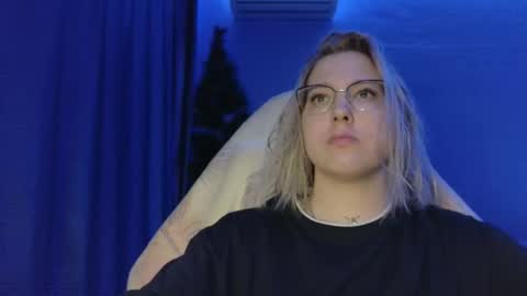 Belle  online show from 12.14.25