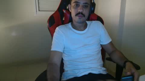 Snapshot of brasilianonca chatting on 05.17.26 brasilianonca online show from 05.17.26