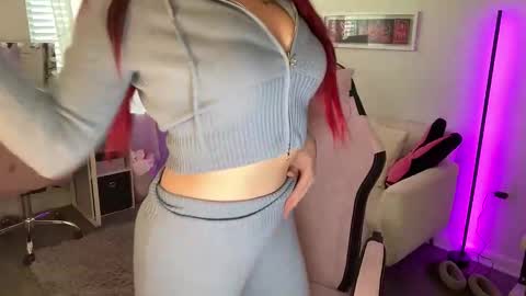 Snapshot of bratbarbie chatting on 02.17.26 Goddess Samantha online show from 02.17.26