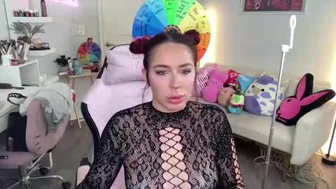 Snapshot of bratbarbie chatting on 06.02.26 Goddess Samantha online show from 06.02.26