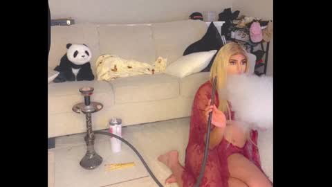 Snapshot of brattytransfemme chatting on 10.31.25 sasha ali online show from 10.31.25