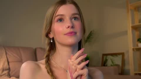 Snapshot of brave_journey chatting on 03.06.25 Eli online show from 03.06.25