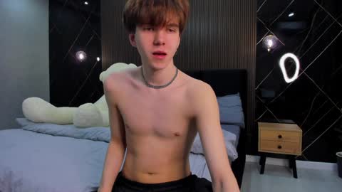 Snapshot of braxiboy chatting on 01.31.25 Brax online show from 01.31.25