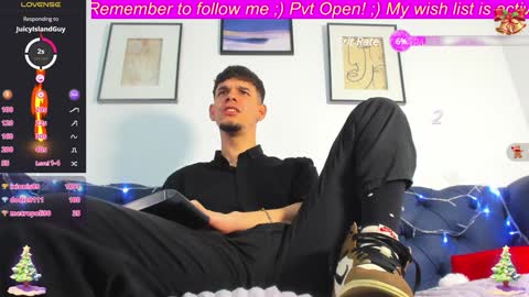 Snapshot of brayhambrown chatting on 12.15.24 brayhambrown online show from 12.15.24